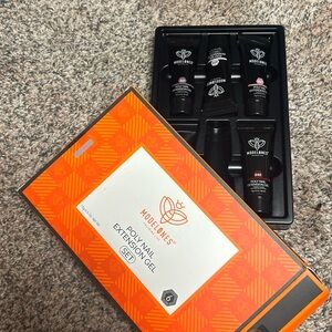 Poly gel nail extension gel